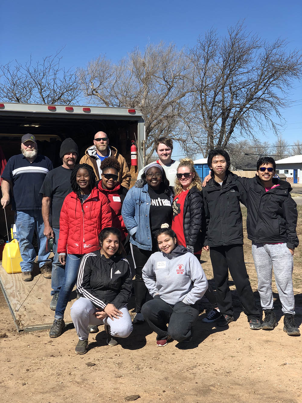 Habitat for Humanity ACTIVITES AND OPPORTUNITIES THRIVE Living